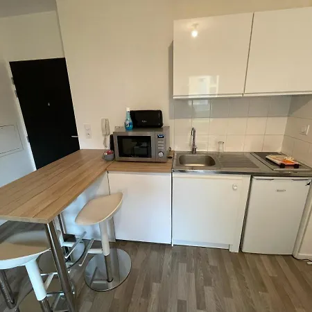 Gredi, Appt Avec Parking Et Terrasse A Caen Apartment Exterior photo