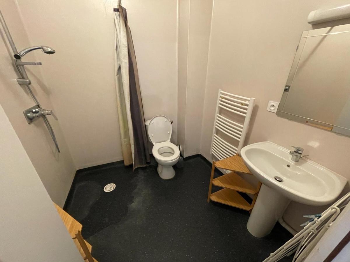 Apartment Gredi, Appt Avec Parking Et Terrasse A Caen